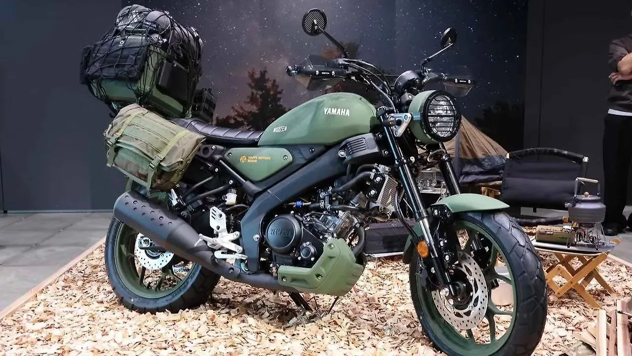 Yamaha xsr155 olive-green custom unveile 2