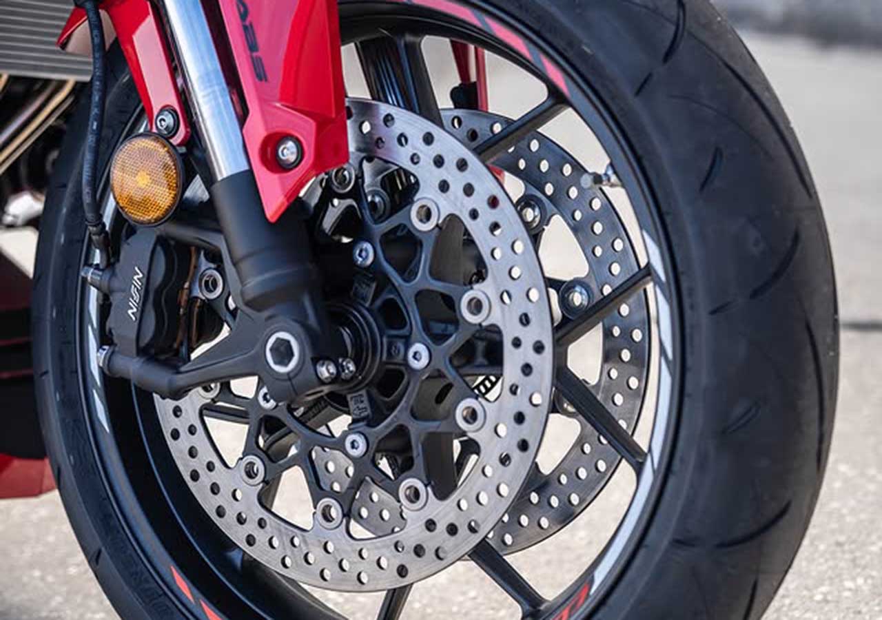 Honda cbr650r 2025 set to launch in india with advanced features (5)