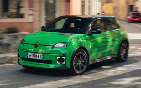 Renault 5 e-tech electric the iconic car returns in 2025